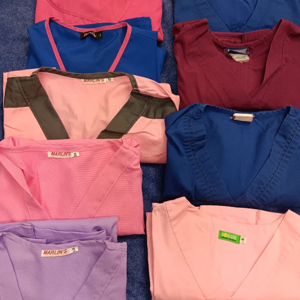 Scrubs tops bundl - Small